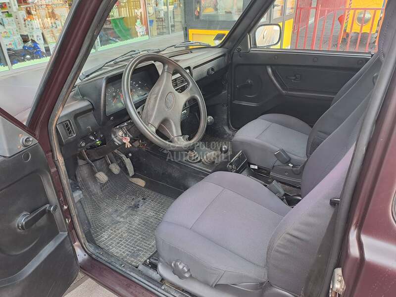 Lada Niva servo tng