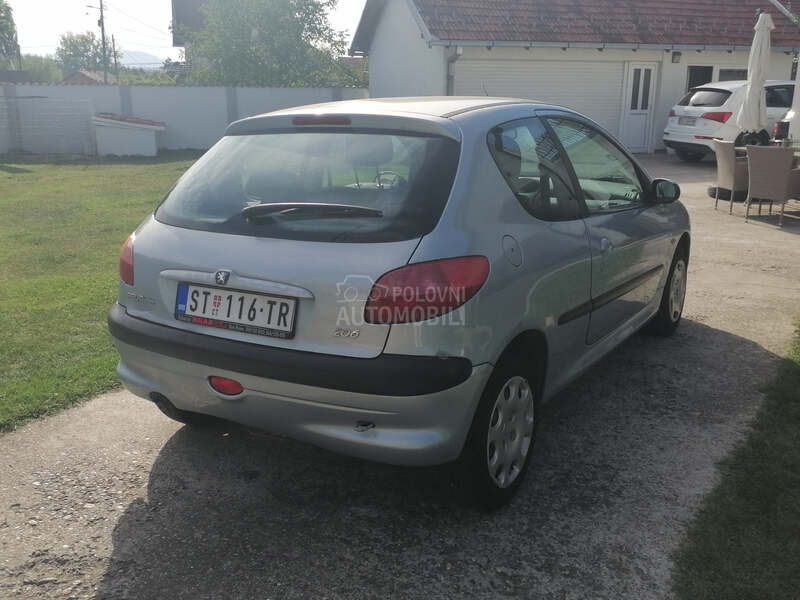 Peugeot 206 