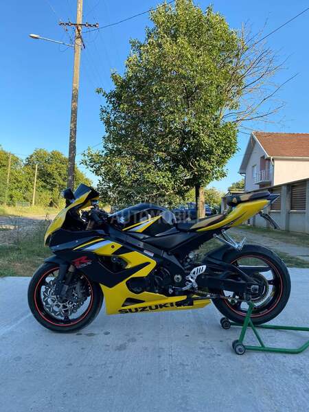 Suzuki GSXR 1000 K5