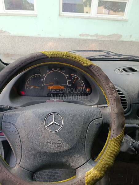 Mercedes Benz Sprinter 413 2.2
