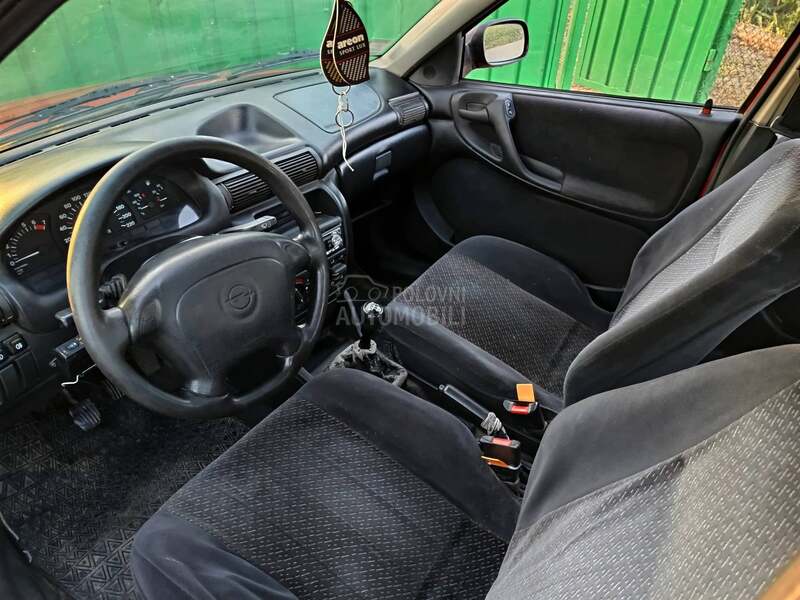 Opel Astra F 