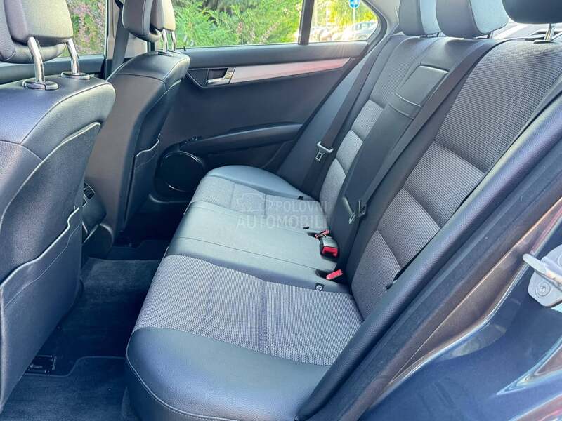 Mercedes Benz C 200 AVANGARDE/NAV/XEN