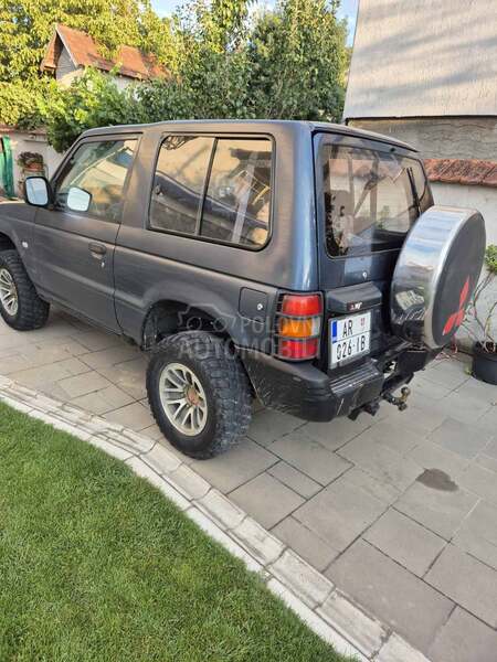 Mitsubishi Pajero 2.5 TD