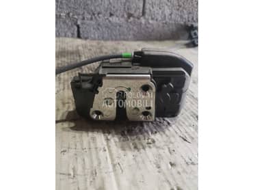 Brava zadnja desna za Nissan Qashqai od 2006. do 2013. god.