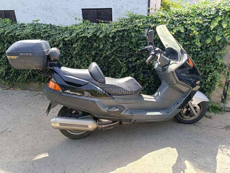 Yamaha Majesty 250yp