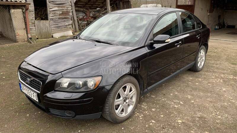 Volvo S40 