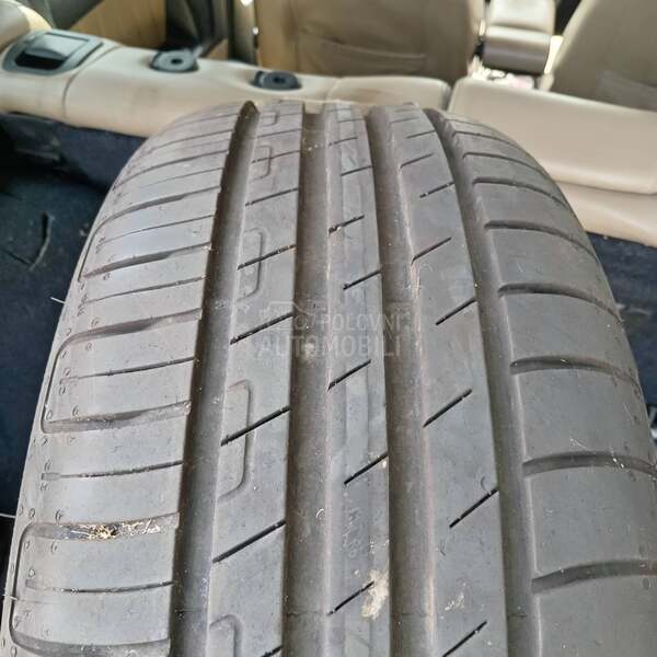 Goodyear 215/55 R16 Letnja