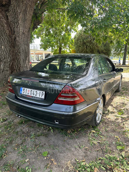 Mercedes Benz C 200 