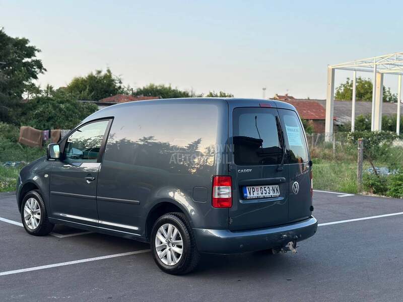 Volkswagen Caddy automatic