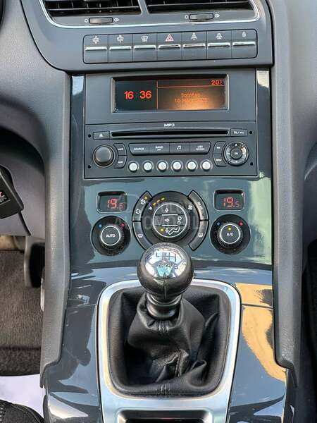 Peugeot 5008 2.0 HDI 7 sedista