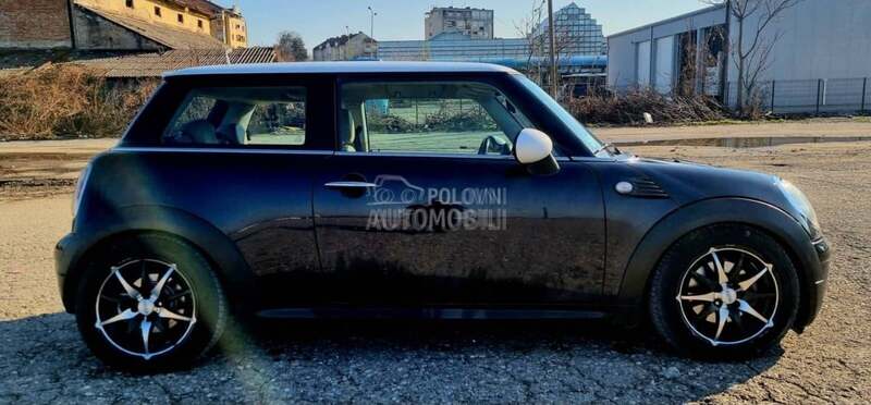 MINI Cooper R56