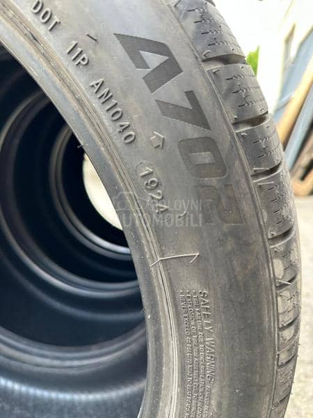 Avon 255/40 R19 Zimska