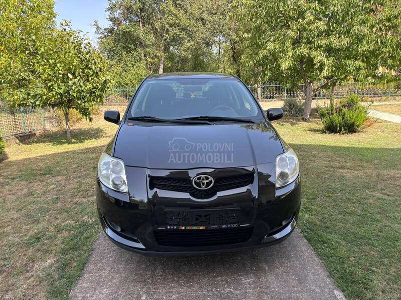 Toyota Auris 1.4 D4D Automa F1