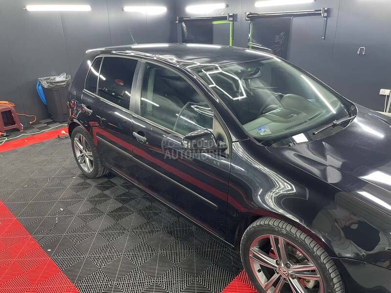 Volkswagen Golf 5 o.p.i.s