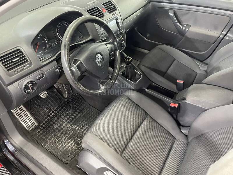 Volkswagen Golf 5 o.p.i.s