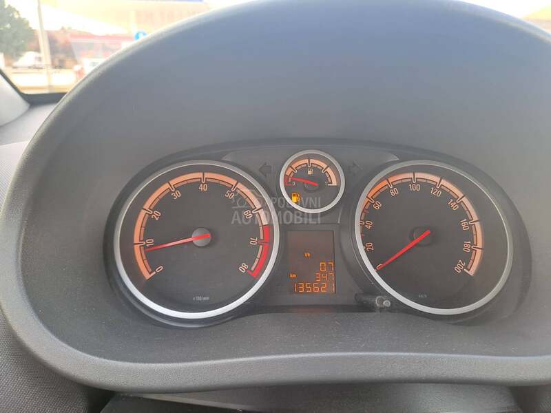 Opel Corsa D 1.4