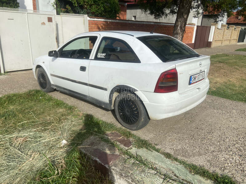 Opel Astra G 1.7
