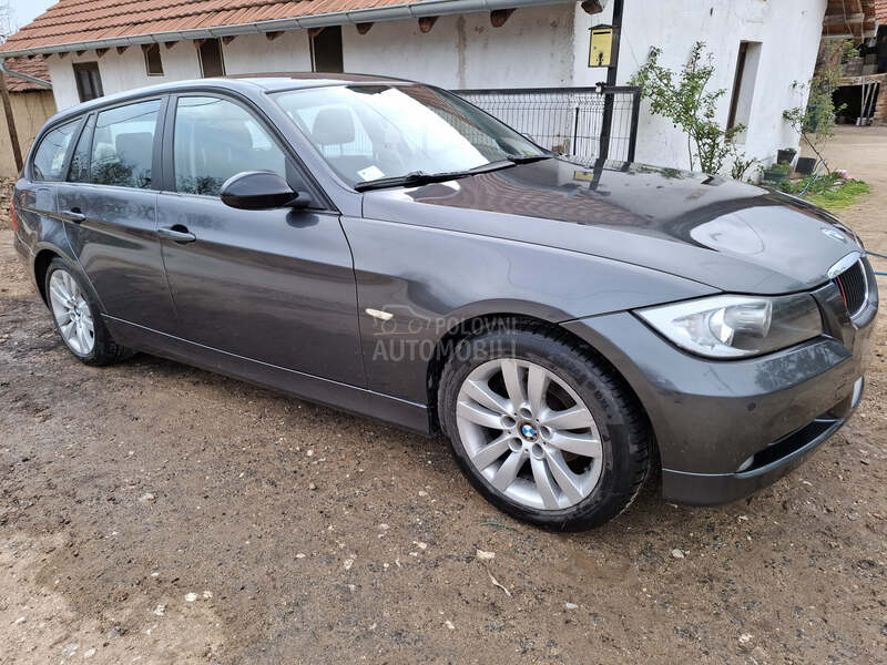 BMW 320 