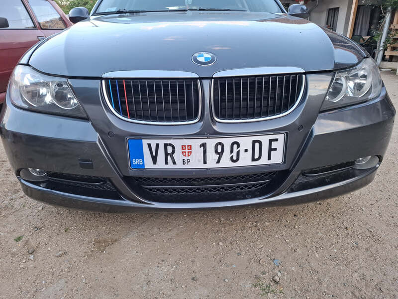BMW 320 