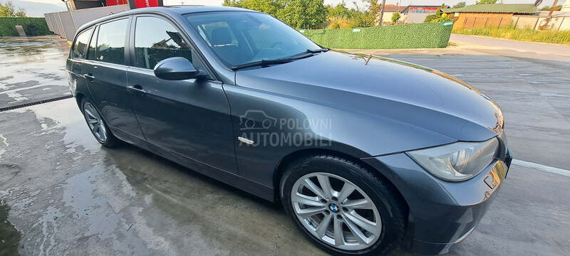 BMW 320 