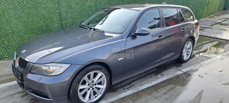 BMW 320 