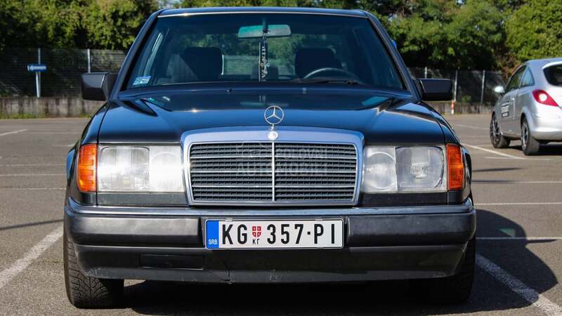 Mercedes Benz E 200 