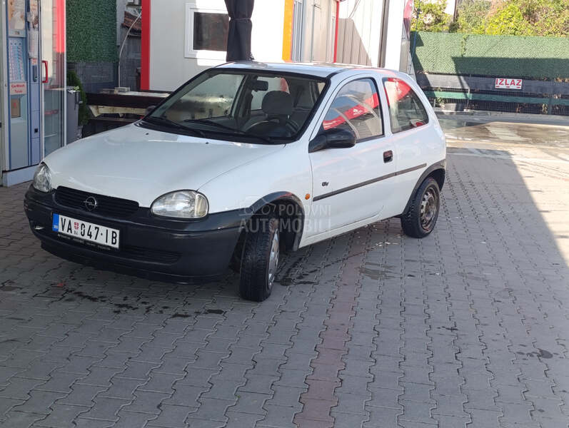 Opel Corsa B 1.0b