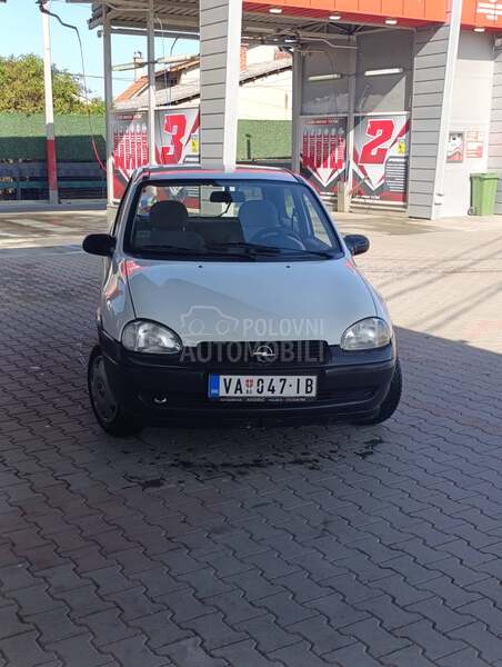 Opel Corsa B 1.0b