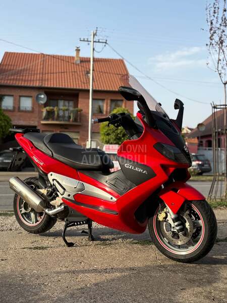 Gilera nexus