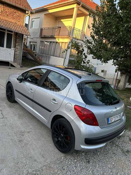 Peugeot 207 autom