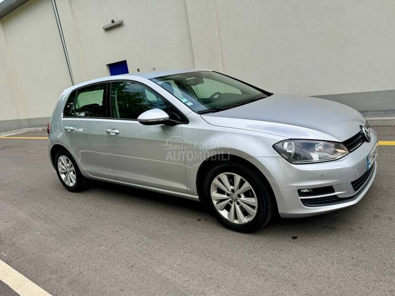 Volkswagen Golf 7 1,2b