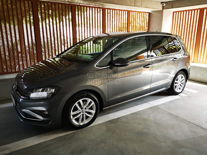 Volkswagen Golf Sportsvan 