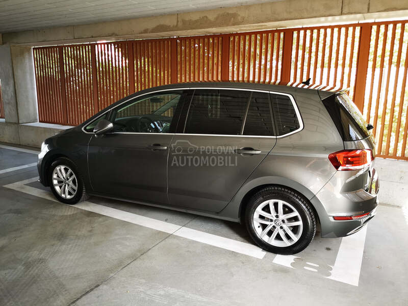 Volkswagen Golf Sportsvan 