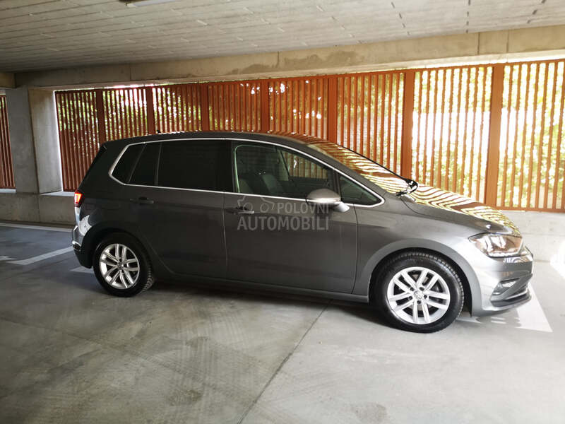 Volkswagen Golf Sportsvan 