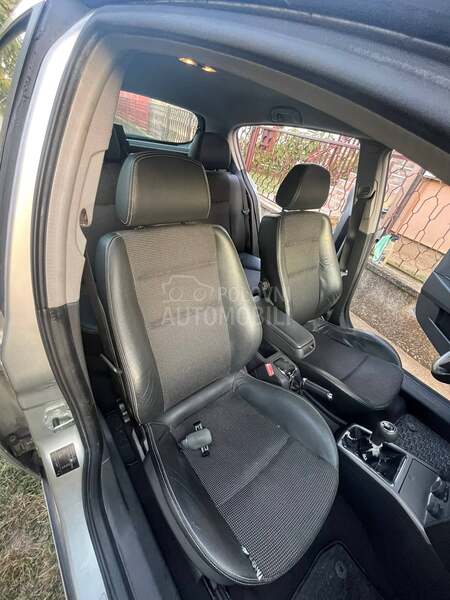 Opel Astra H 