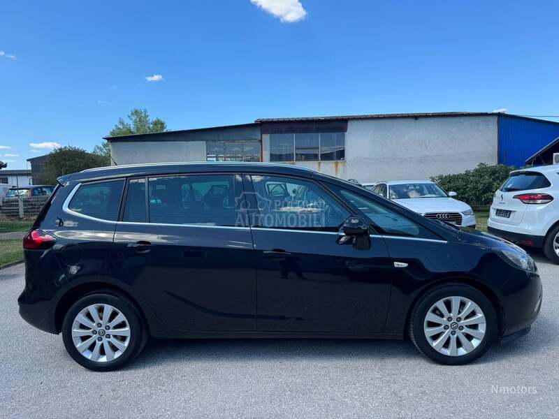 Opel Zafira 1.6i cng COSMO