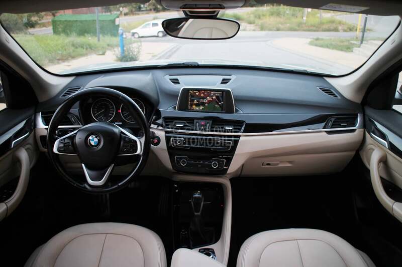 BMW X1 18D LUXURY X-LINE