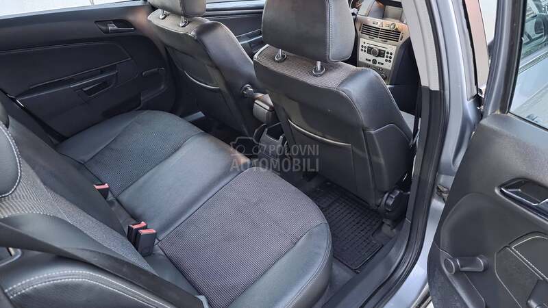 Opel Astra H 
