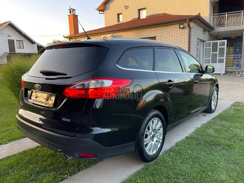 Ford Focus 1.6B OPREMA