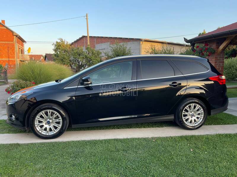Ford Focus 1.6B OPREMA