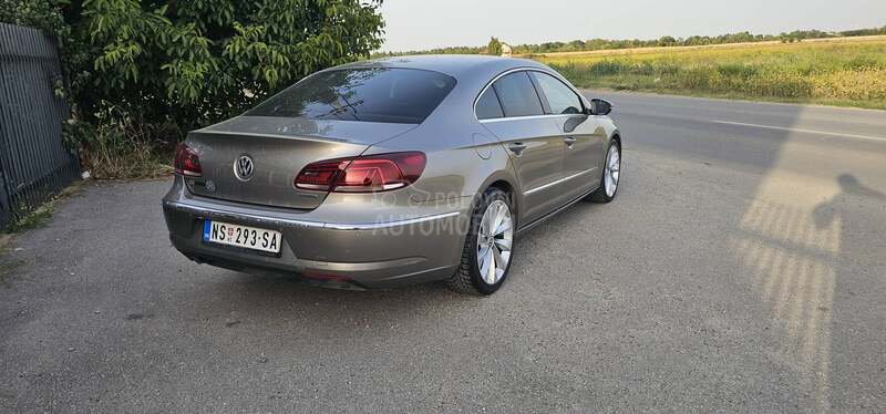 Volkswagen Passat CC 2.0 tdi