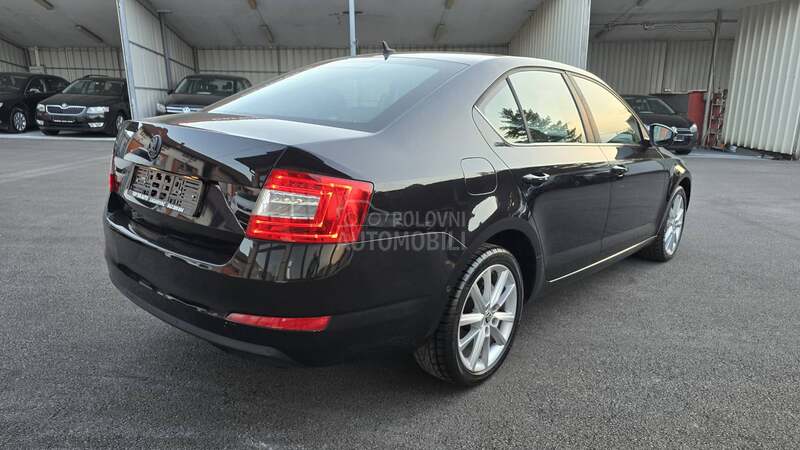 Škoda Octavia 1.6 TDI   DSG
