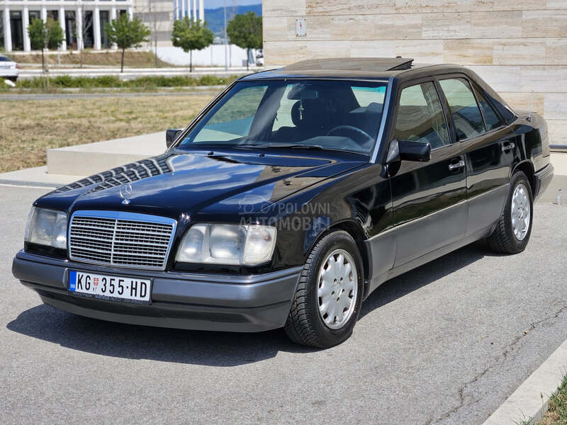 Mercedes Benz E 200 