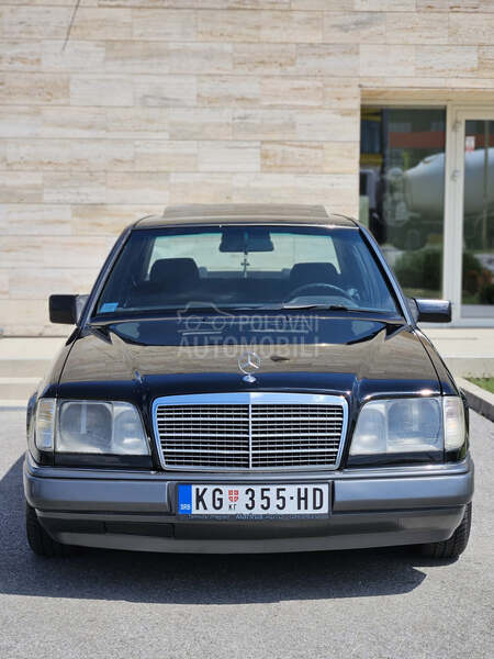 Mercedes Benz E 200 