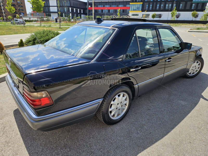 Mercedes Benz E 200 