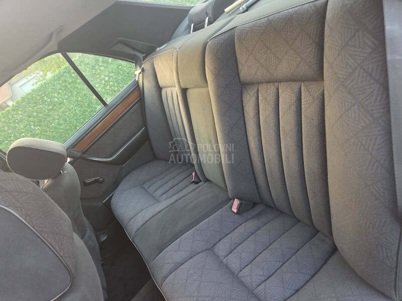 Mercedes Benz E 200 