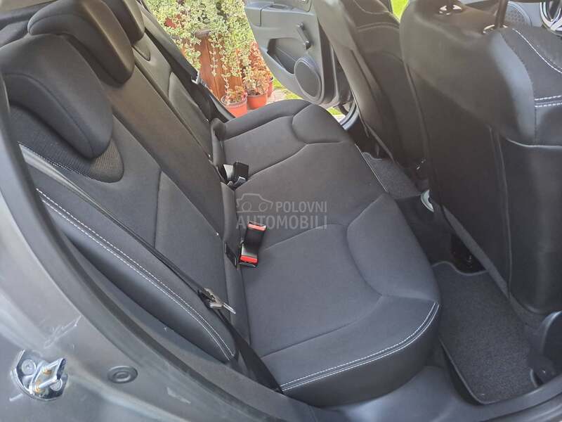 Renault Clio TCE 71000 K m CH