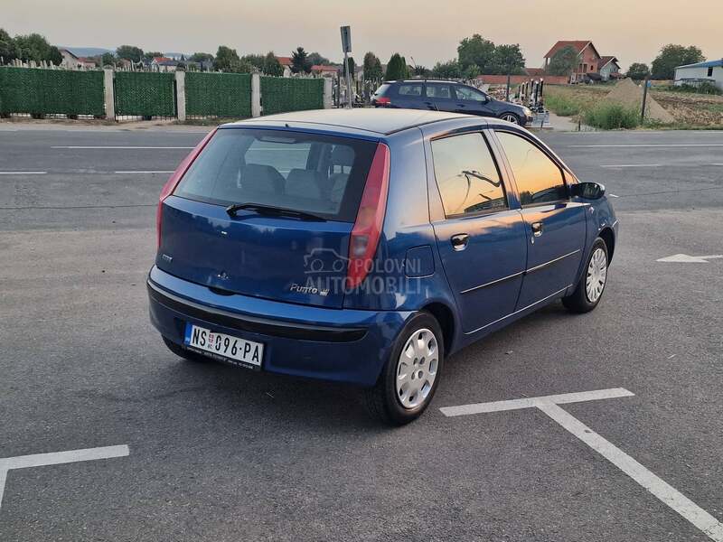 Fiat Punto OČUVAN