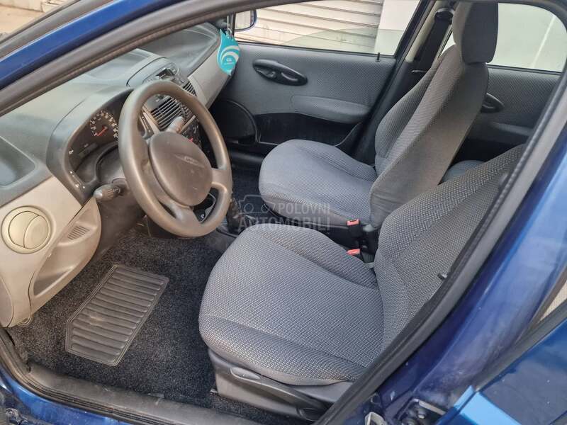 Fiat Punto OČUVAN