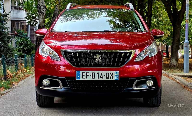 Peugeot 2008 BLUEHDI 100HP STYLE